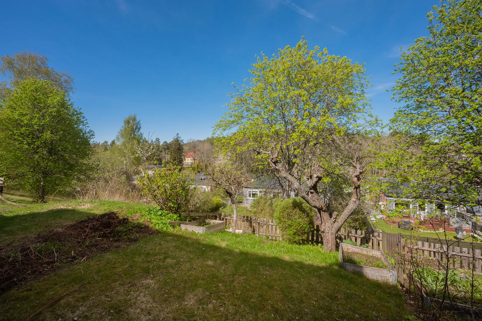 Radhus, Broängsbacken 6, Tumba - Broängen, Botkyrka
