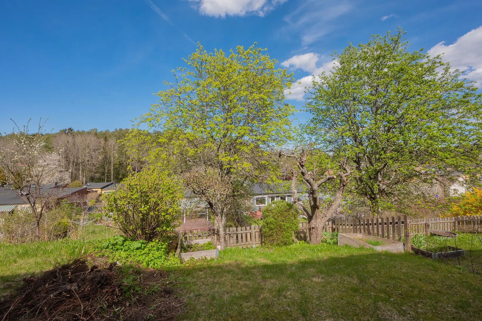 Radhus, Broängsbacken 6, Tumba - Broängen, Botkyrka
