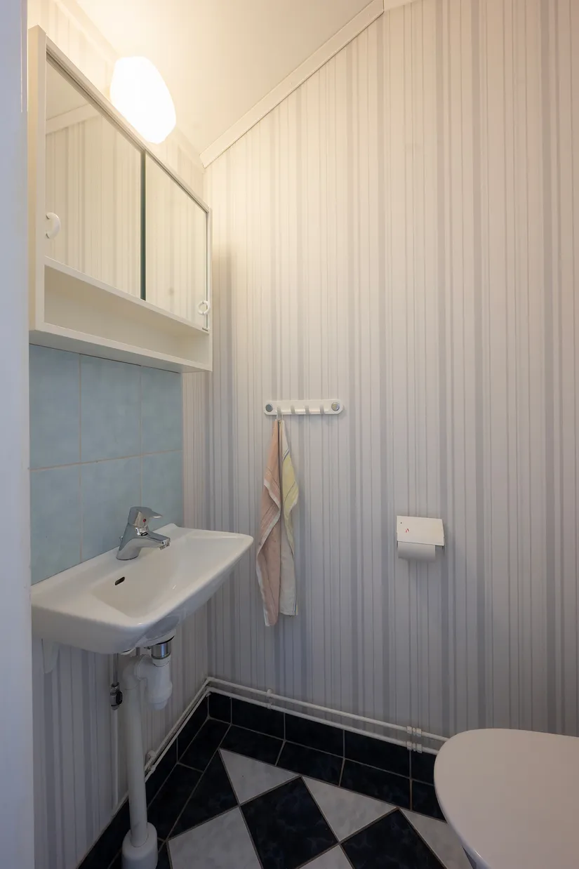Radhus, Broängsbacken 6, Tumba - Broängen, Botkyrka