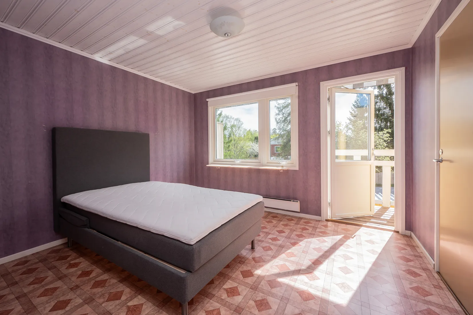 Radhus, Broängsbacken 6, Tumba - Broängen, Botkyrka