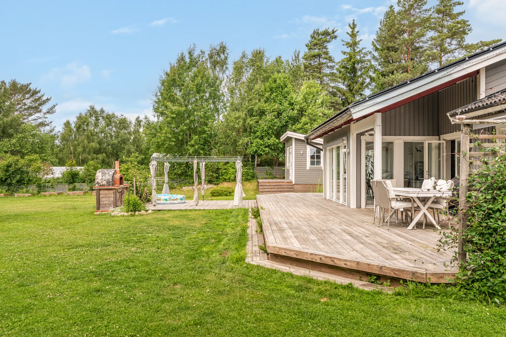 Villa, Storgården 22, Angarn, Vallentuna