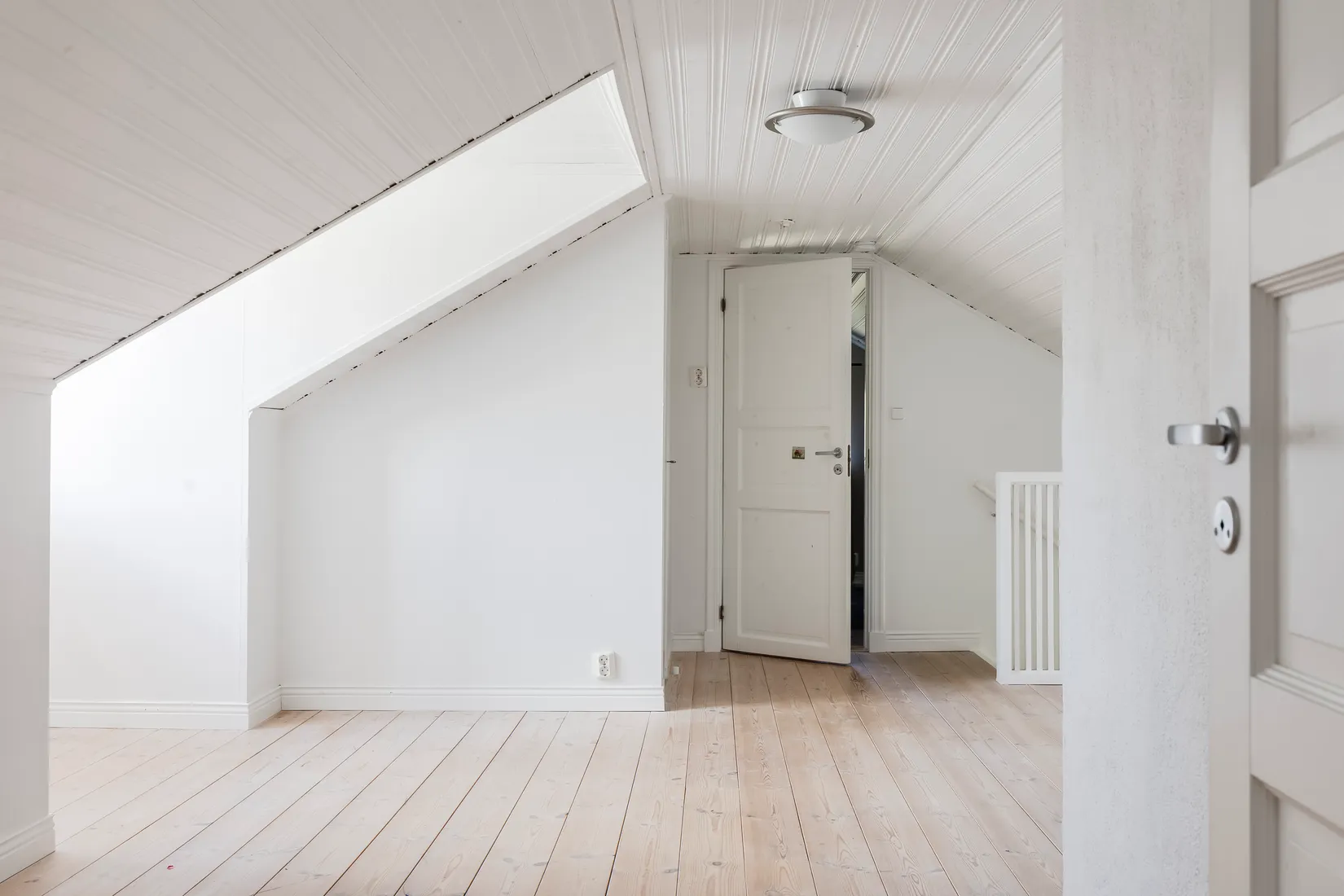 Villa, Navarevägen 18, Striberg, Nora