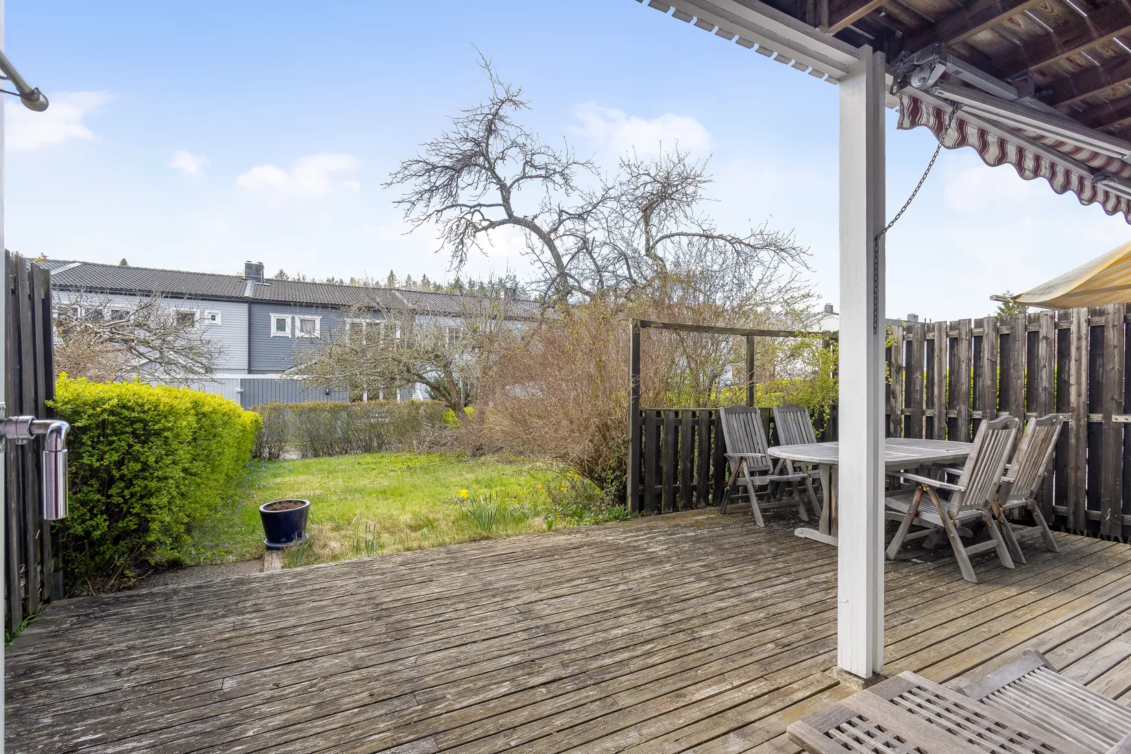 Villa, Radhus, Andebodavägen 325, Viksjö, Järfälla