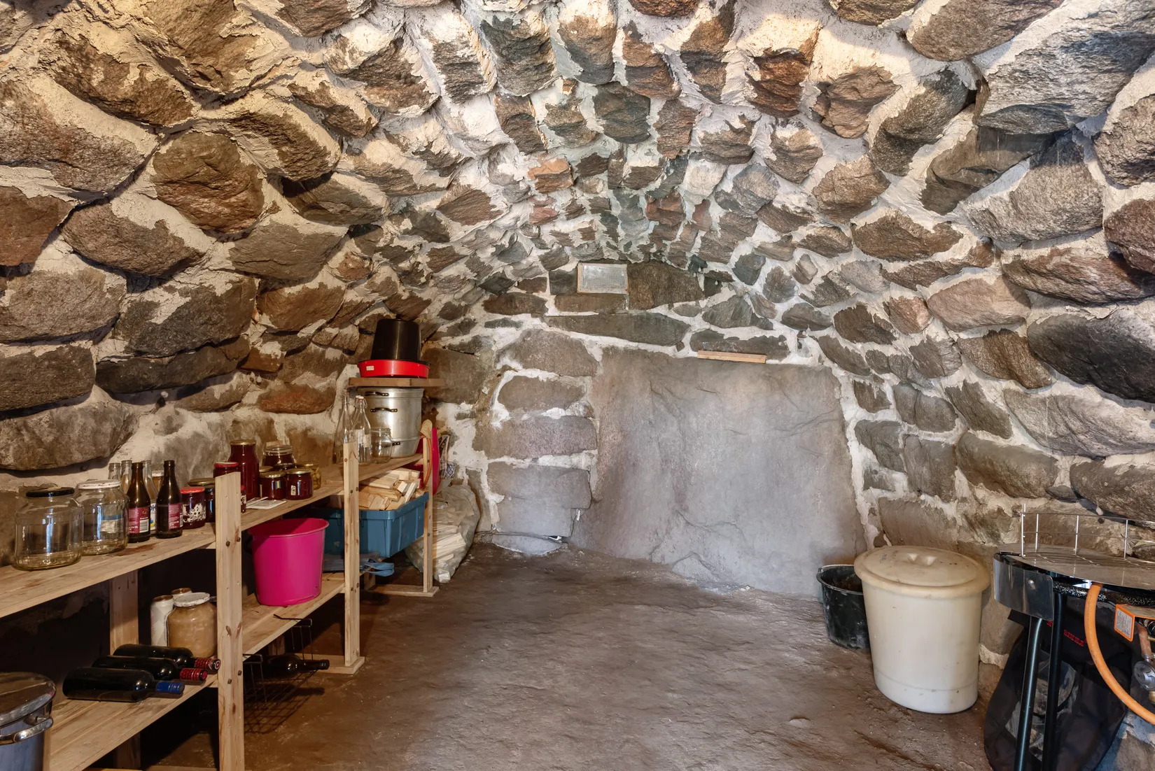 Gård/Skog, Tulka byväg 10 och 12, Tulka, Norrtälje