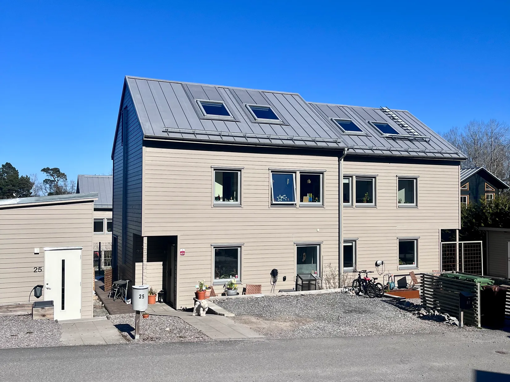 Bostadsrätt, Radhus, Ledungsvägen 27, Väsjön, Sollentuna