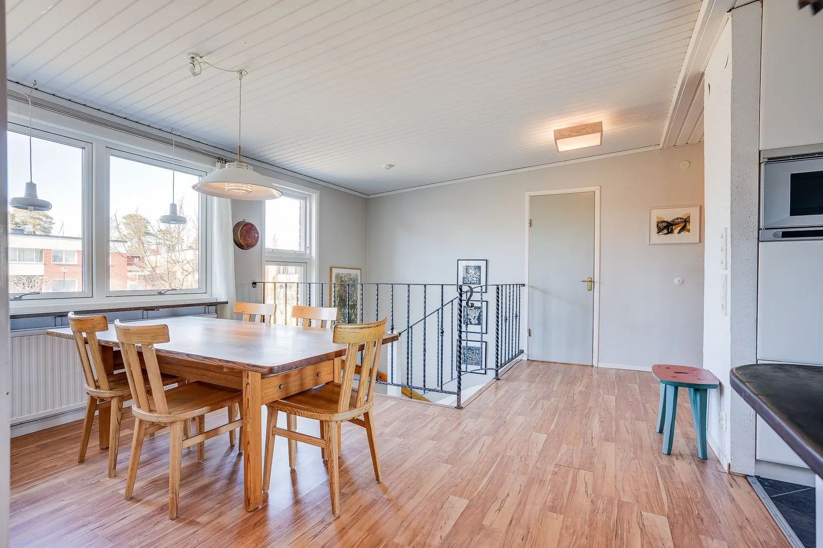 Radhus, Skidspåret 19C, Berghem, Umeå