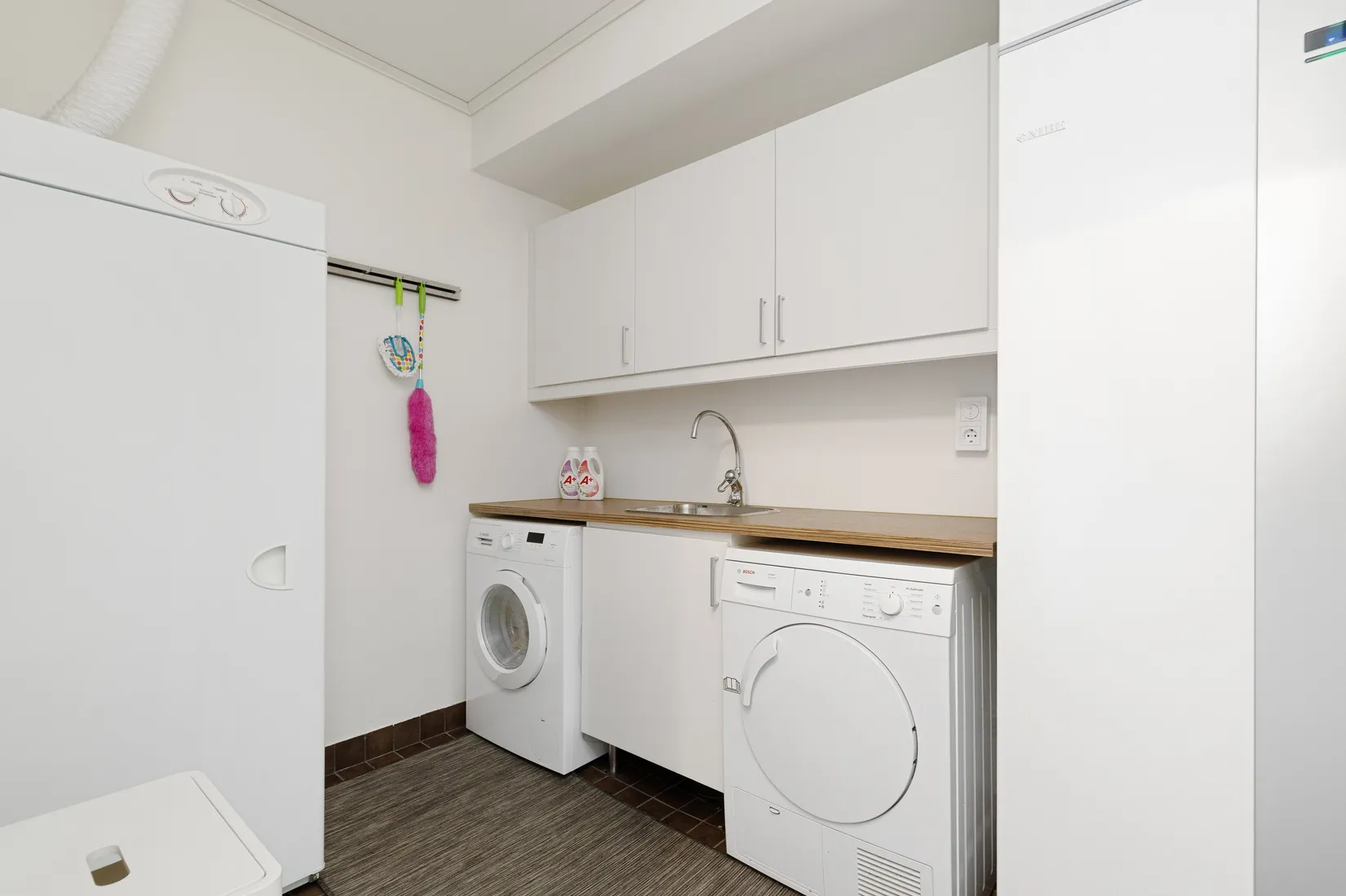 Villa, Radhus, Söderhagsudden 1, Vega Söderhagen Sjönära, Haninge