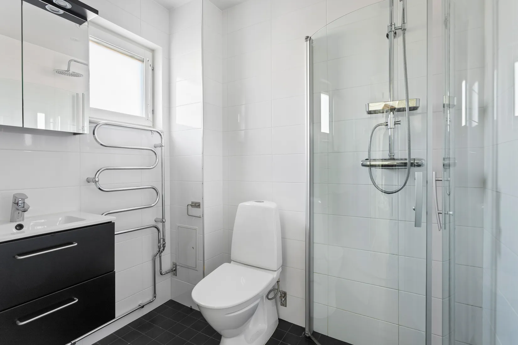 Bostadsrätt, Radhus, Söderbacksvägen 21, Munsö, Ekerö