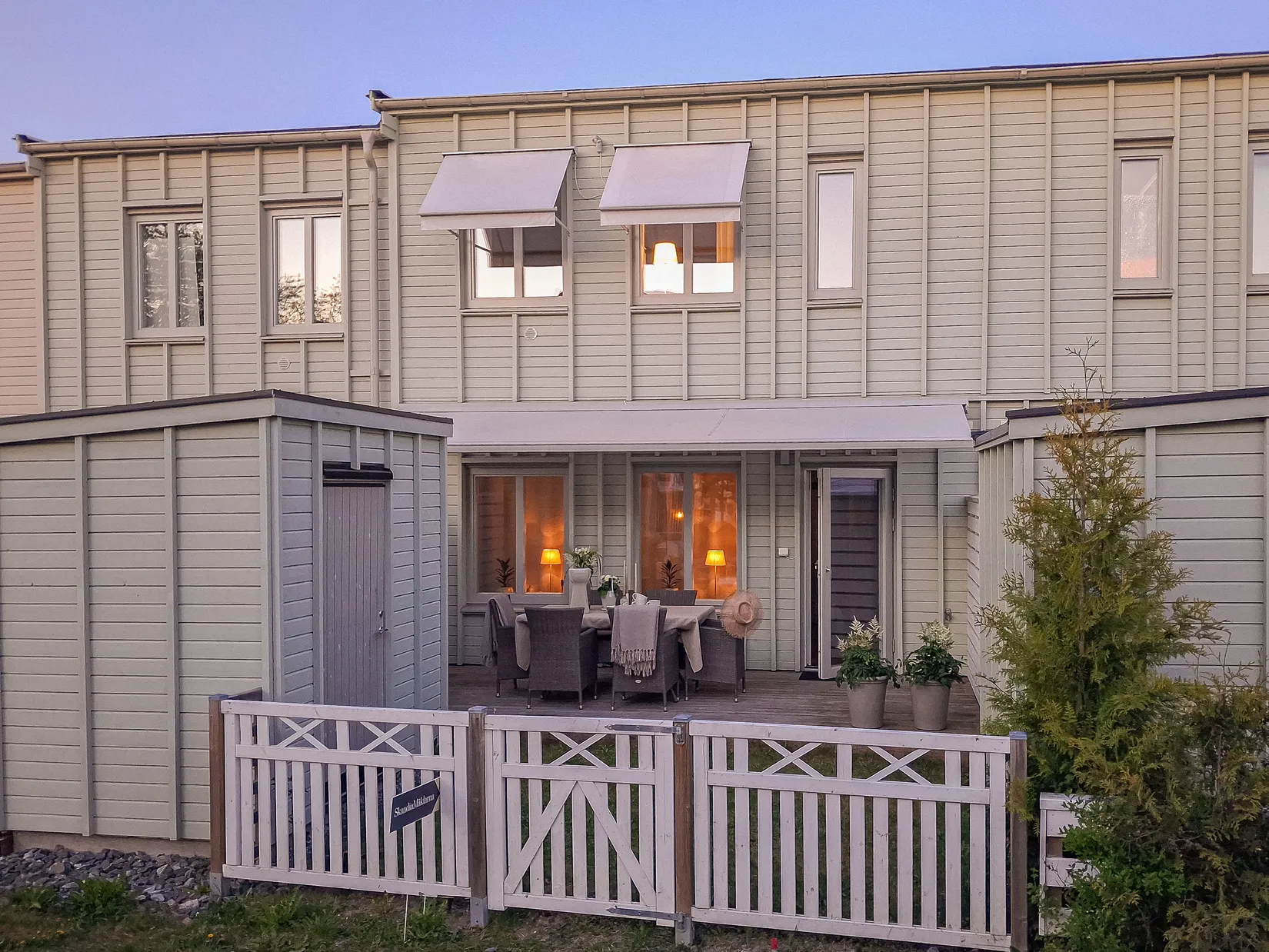 Radhus, Pastorsvägen 10, Prästgårdsmarken, Upplands Väsby