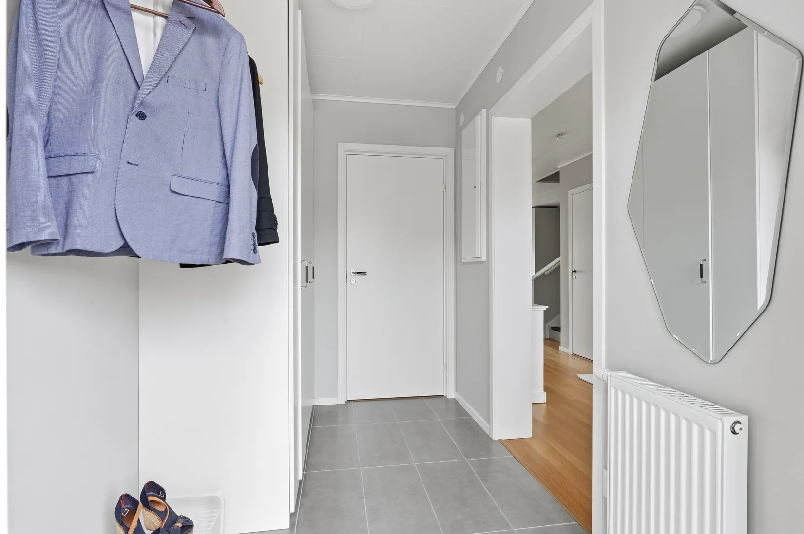Radhus, Pastorsvägen 10, Prästgårdsmarken, Upplands Väsby