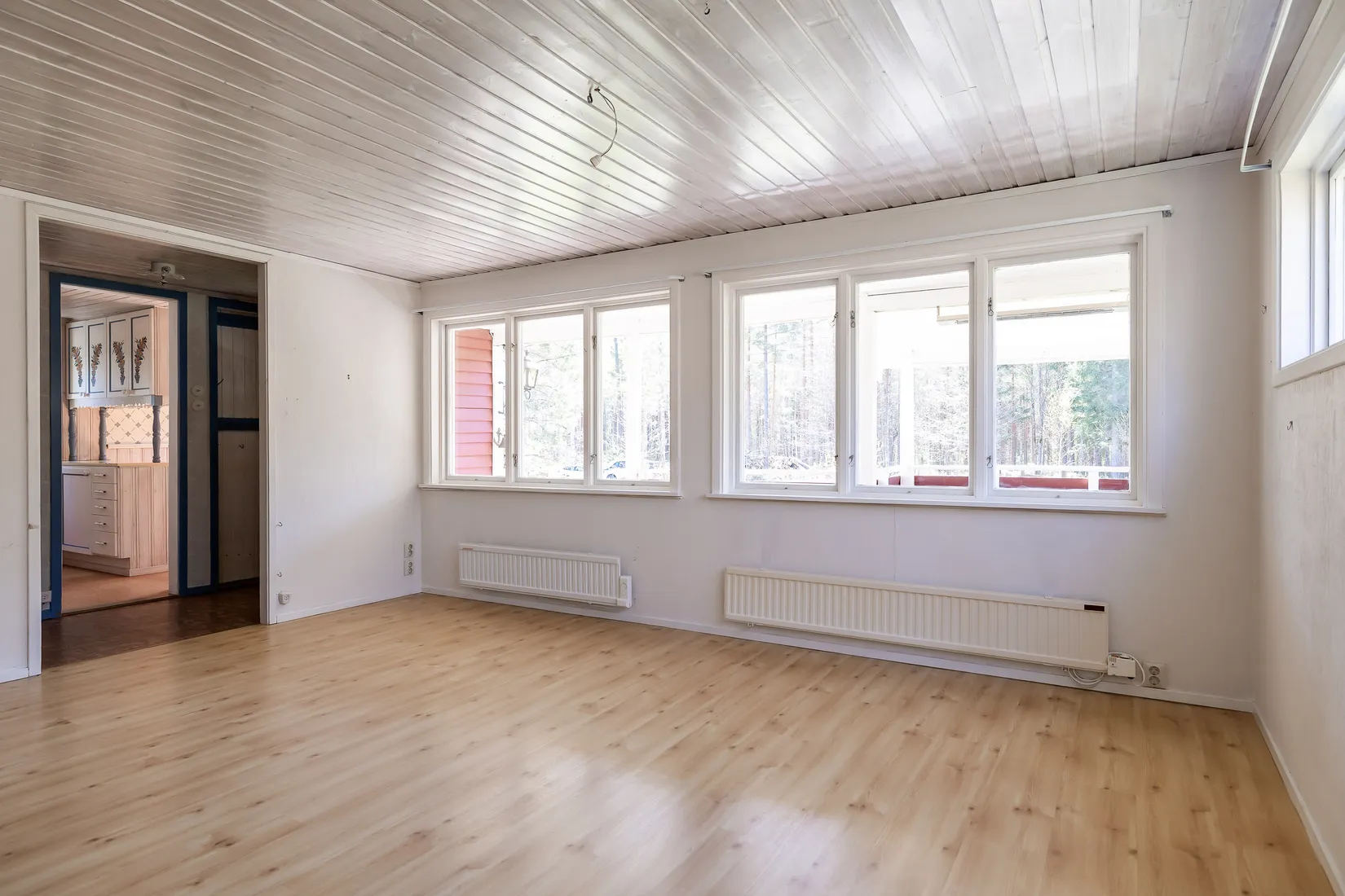 Villa, Orienterarvägen 5, Klockhammar ( 5 km från Närkes kil), Örebro