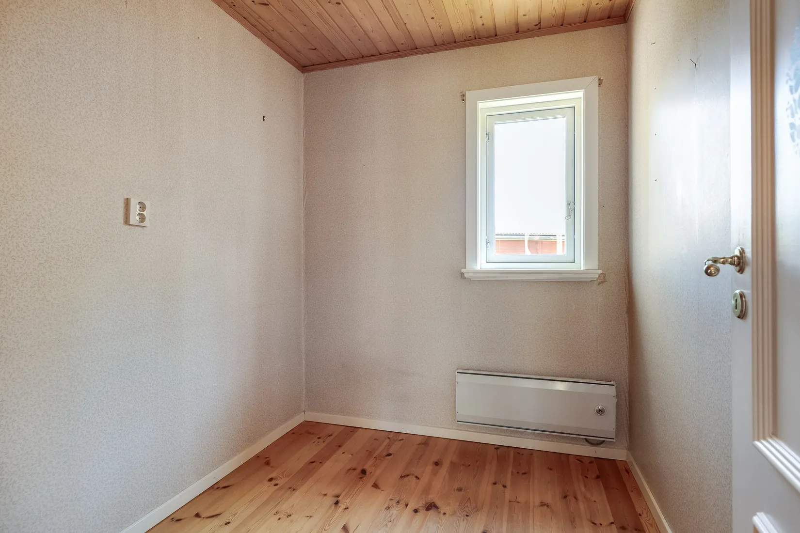 Villa, Orienterarvägen 5, Klockhammar ( 5 km från Närkes kil), Örebro