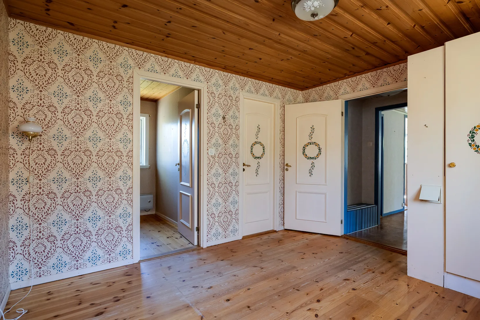 Villa, Orienterarvägen 5, Klockhammar ( 5 km från Närkes kil), Örebro