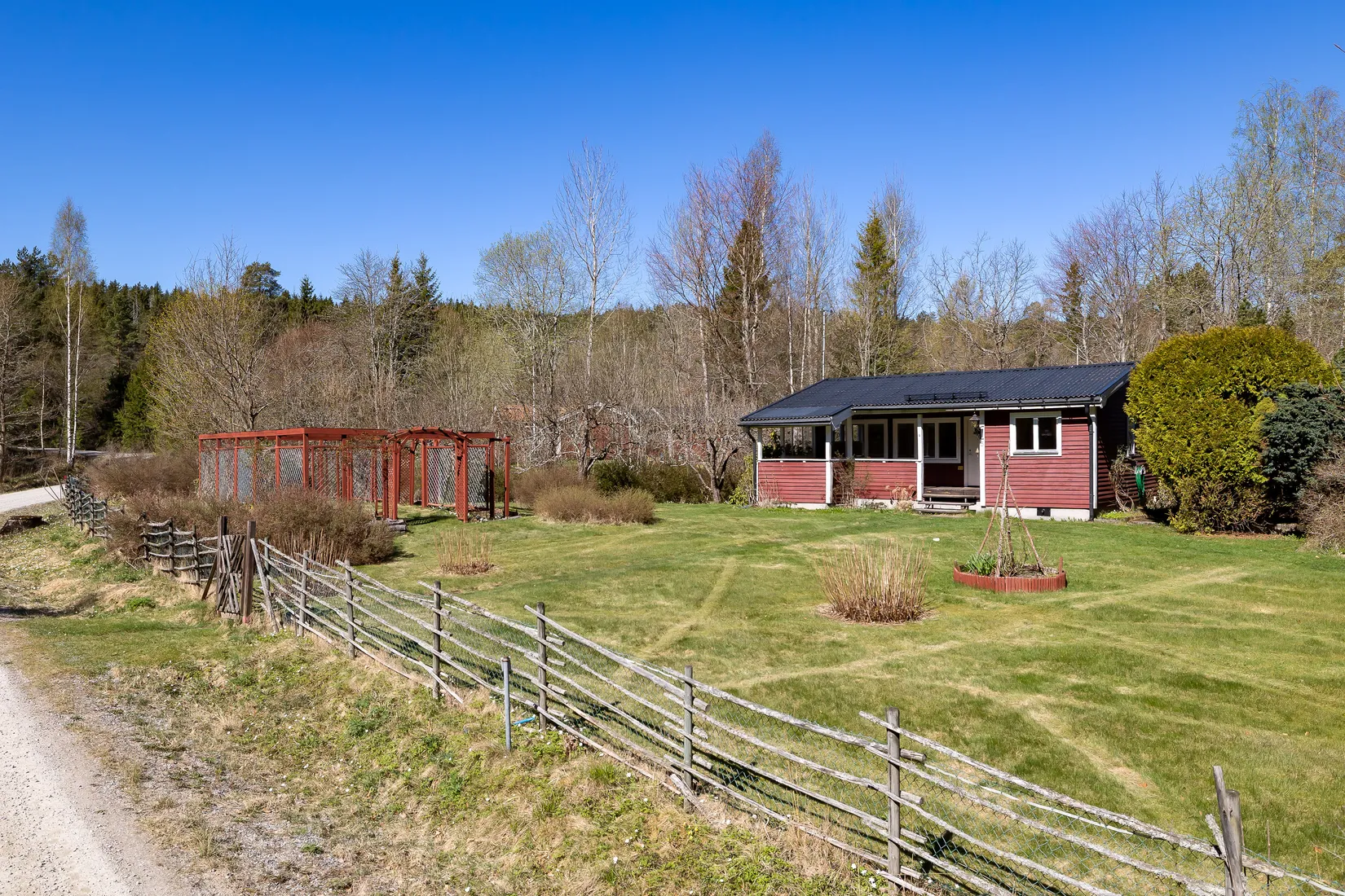 Villa, Orienterarvägen 5, Klockhammar ( 5 km från Närkes kil), Örebro