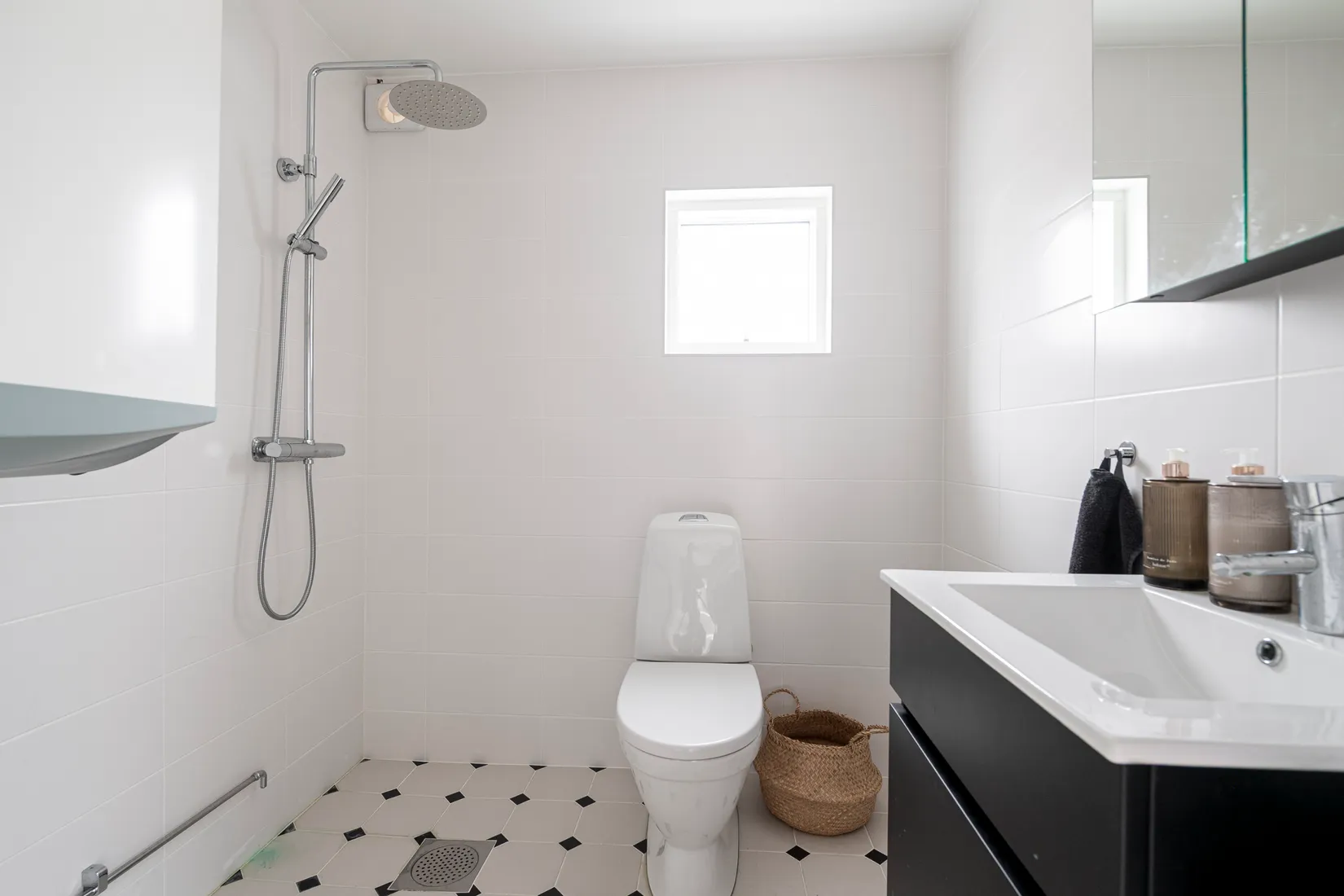 Villa, Vårbackegatan 17, Barkarö, Västerås