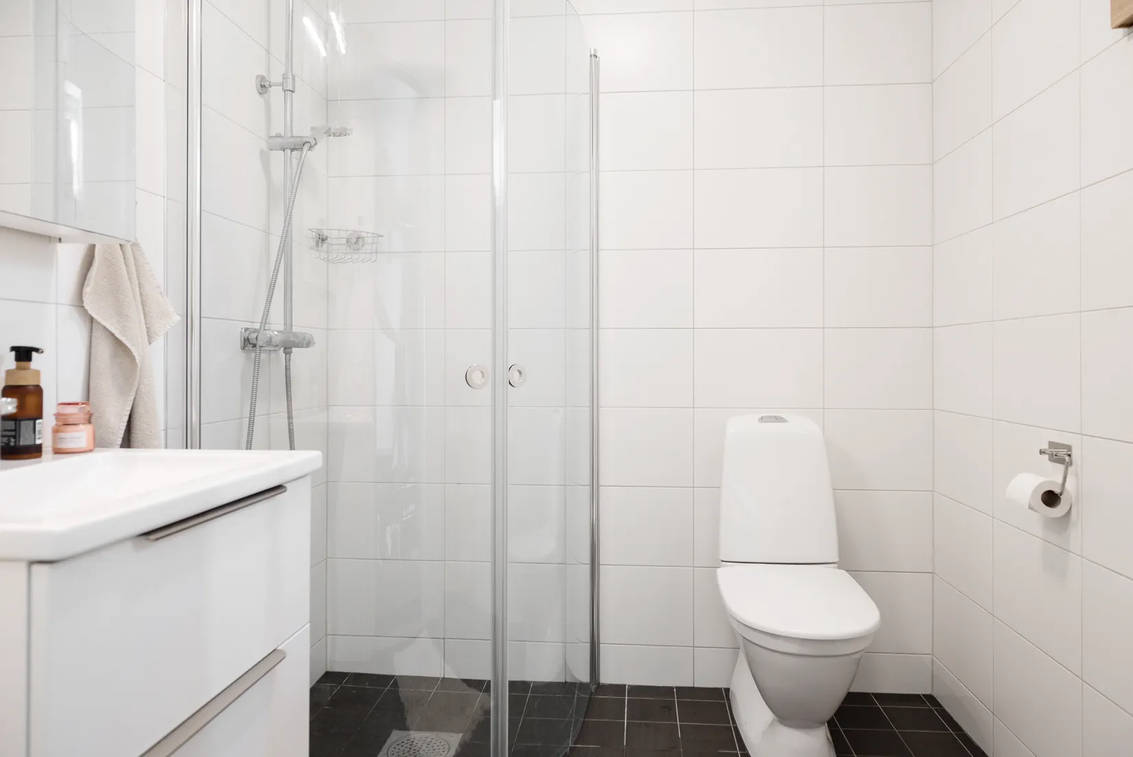 Bostadsrätt, Radhus, Skördevägen 20, Bålsta Väppeby Äng, Håbo