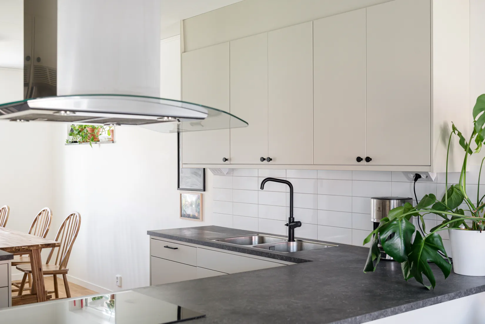 Bostadsrätt, Radhus, Skördevägen 20, Bålsta Väppeby Äng, Håbo