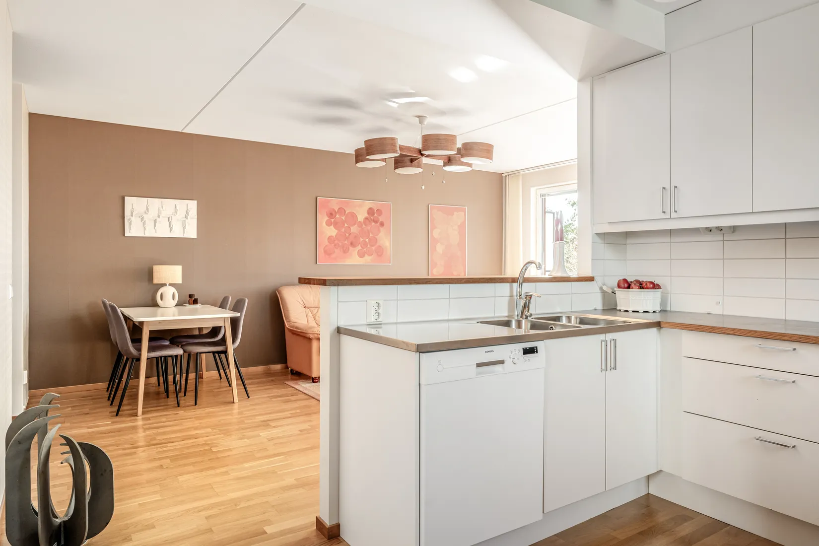 Bostadsrätt, KUTTERVÄGEN 4, Näsbypark, Täby
