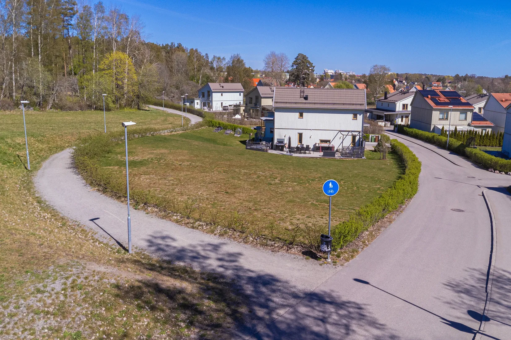 Tomt, Lantarbetargatan 10, Eds Allé, Upplands Väsby