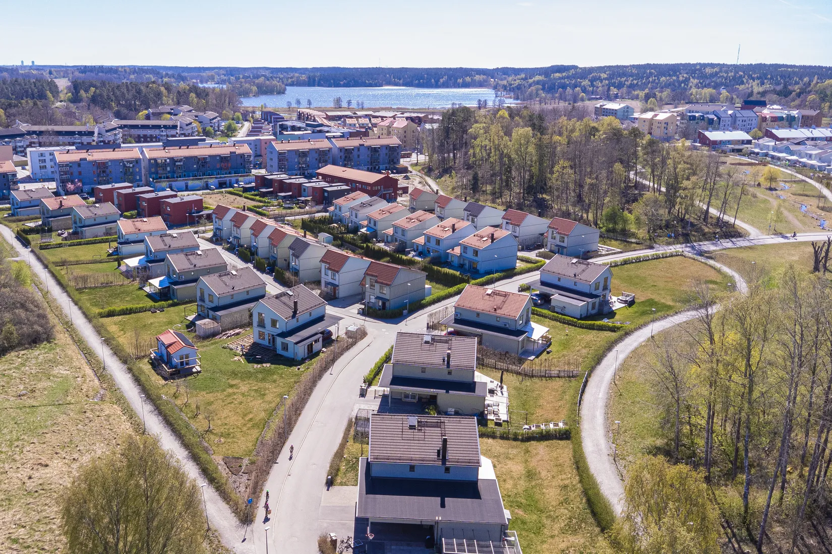 Tomt, Lantarbetargatan 10, Eds Allé, Upplands Väsby