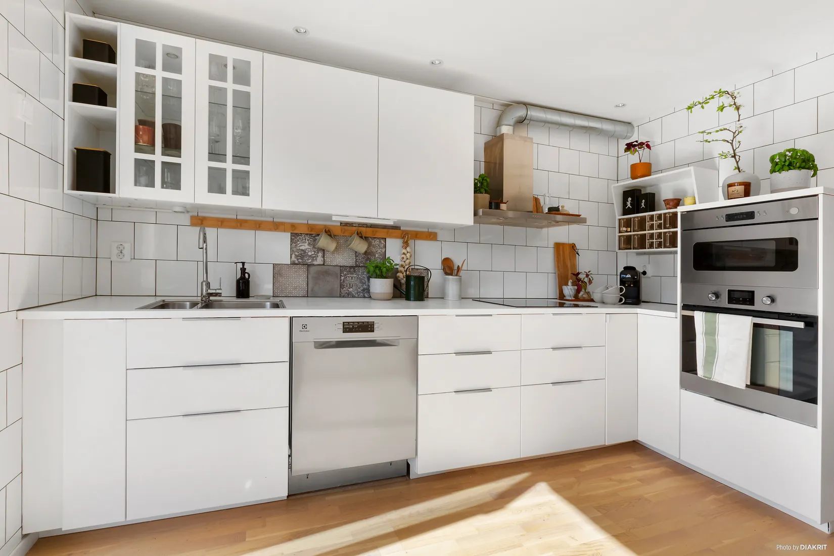 Villa, Radhus, Kikarvägen 12, Viksjö, Järfälla