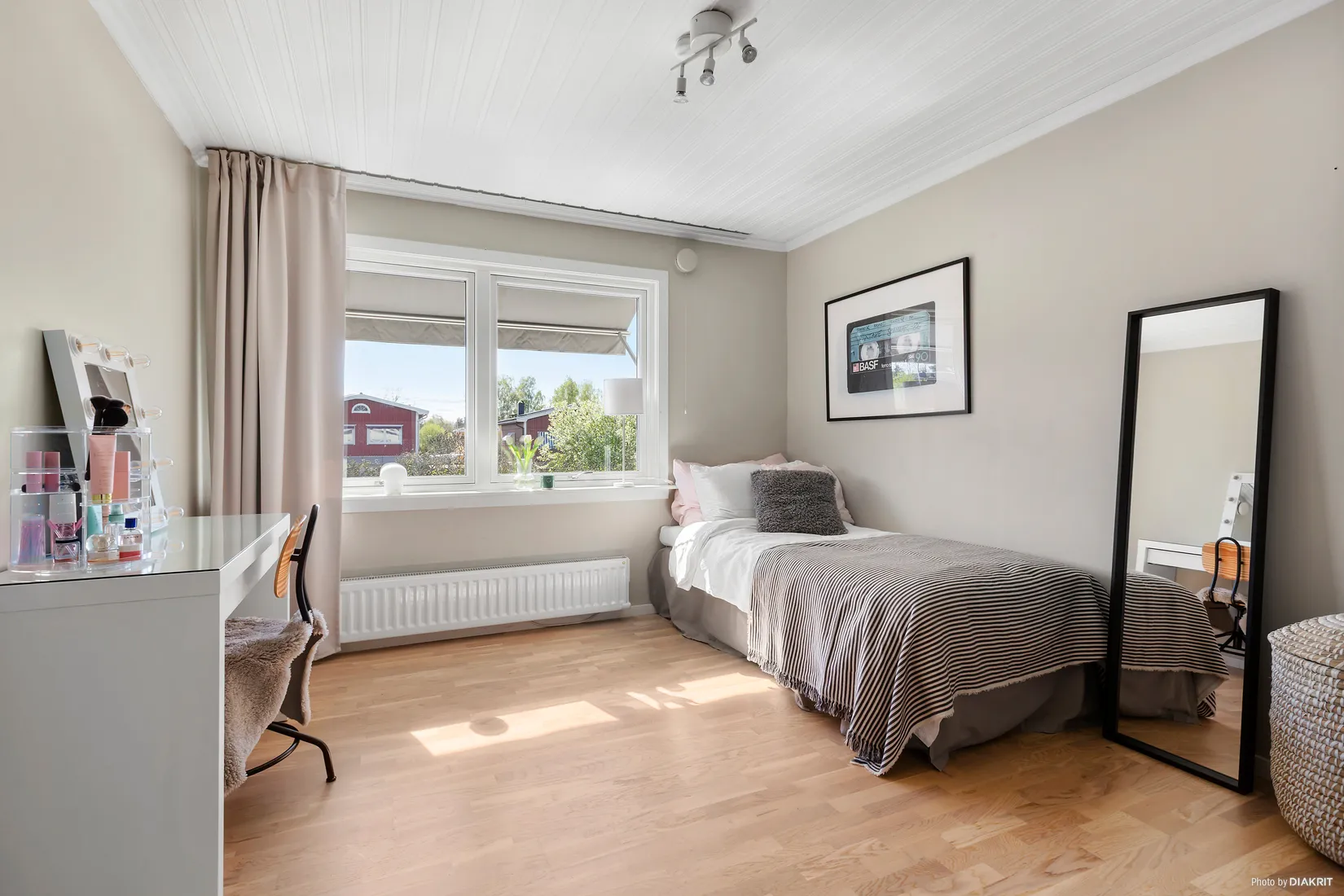 Villa, Radhus, Kikarvägen 12, Viksjö, Järfälla