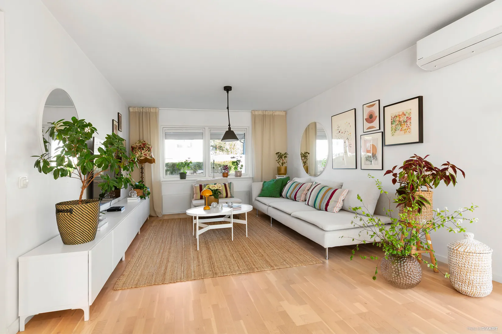 Villa, Radhus, Kikarvägen 12, Viksjö, Järfälla