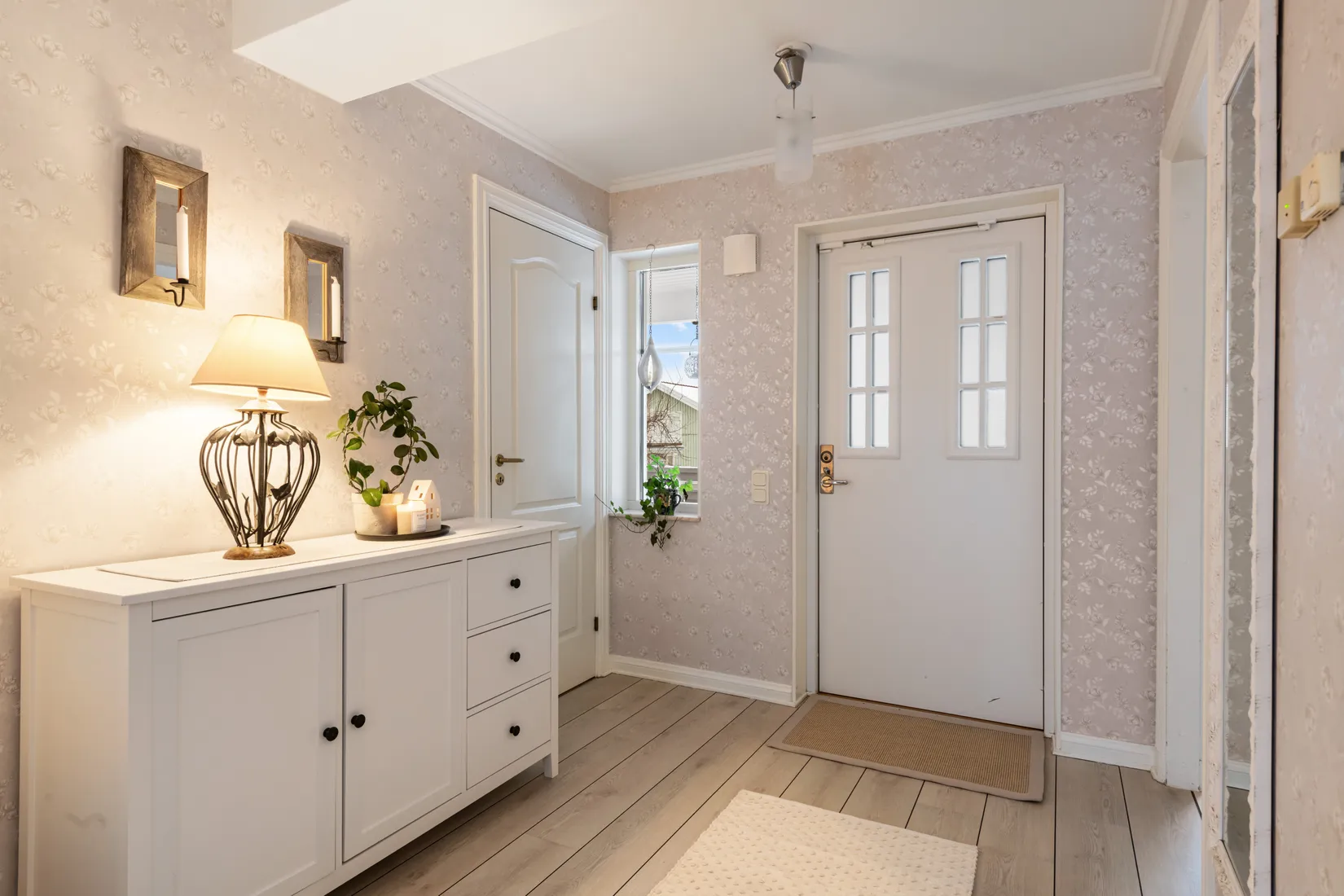 Villa, Radhus, Reduttvägen 88, Gribbylund, Täby