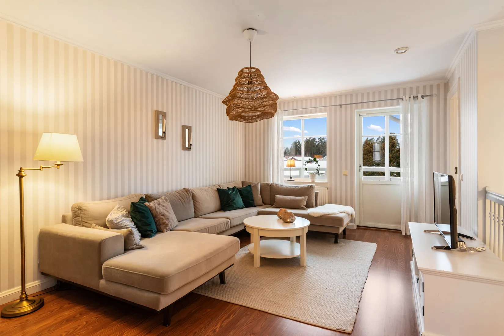 Villa, Radhus, Reduttvägen 88, Gribbylund, Täby