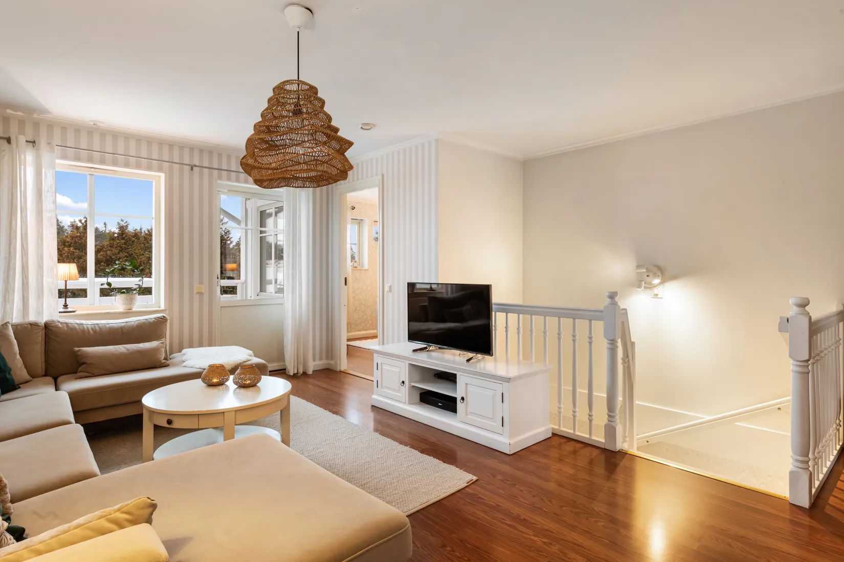 Villa, Radhus, Reduttvägen 88, Gribbylund, Täby