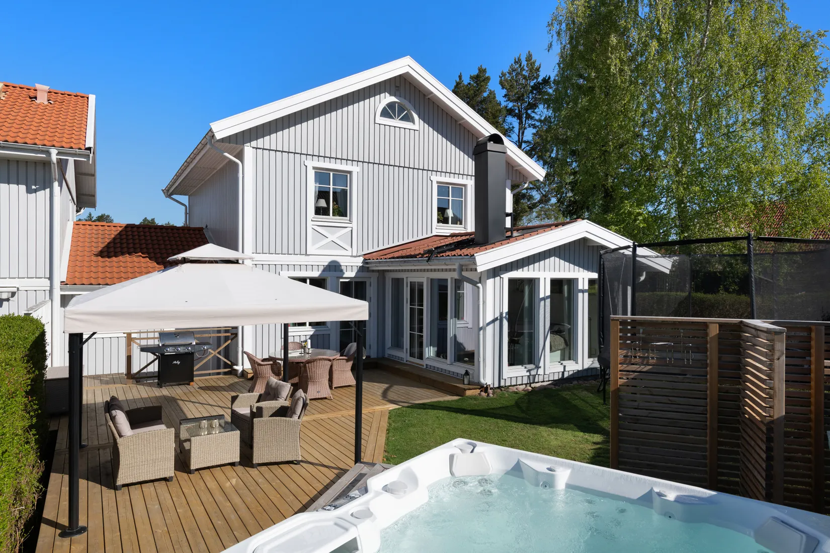 Villa, Radhus, Reduttvägen 88, Gribbylund, Täby