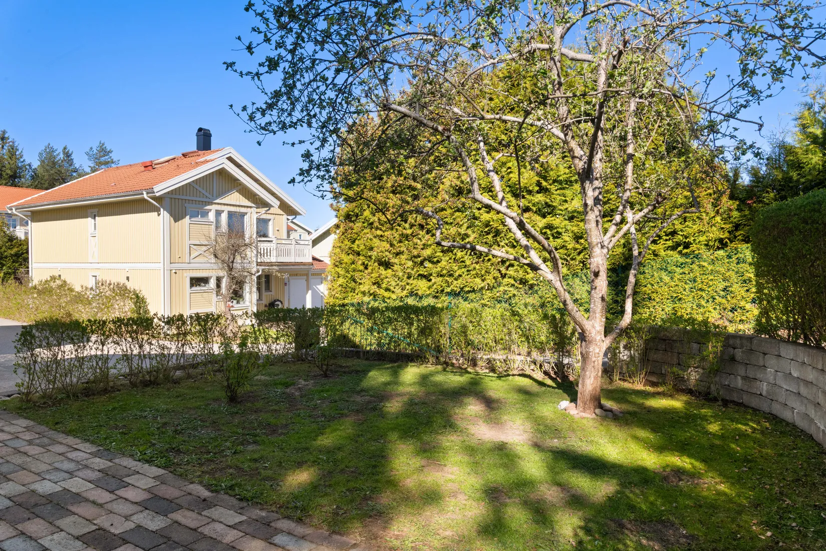 Villa, Radhus, Reduttvägen 88, Gribbylund, Täby