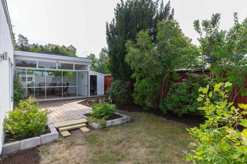 Villa, Radhus, Rosengårdsvägen 57, Dragonvreten/Rosengården , Vallentuna