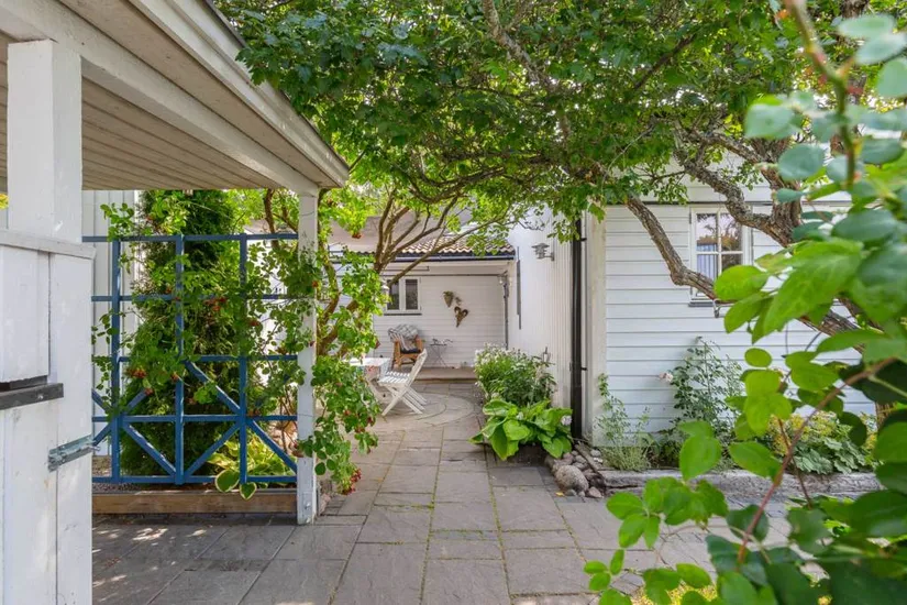 Villa, Radhus, Rosengårdsvägen 57, Dragonvreten/Rosengården , Vallentuna