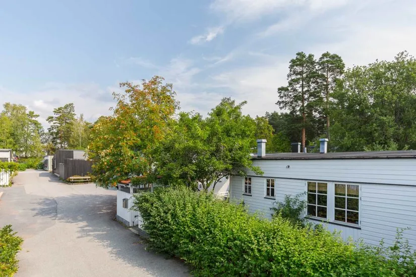 Villa, Radhus, Rosengårdsvägen 57, Dragonvreten/Rosengården , Vallentuna