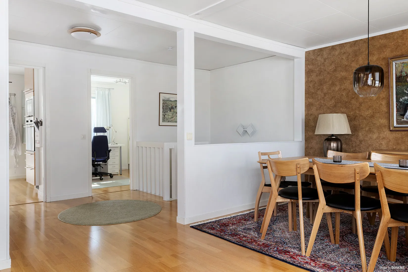 Villa, Radhus, Laxholmsbacken 96, Johannesdal - Vårberg, Stockholm