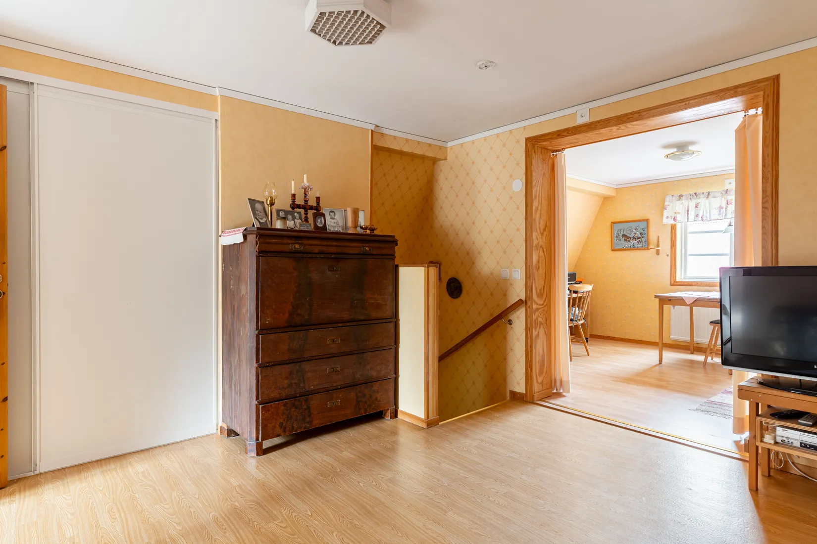 Villa, Lilla Hällaren, Slytan, Eskilstuna