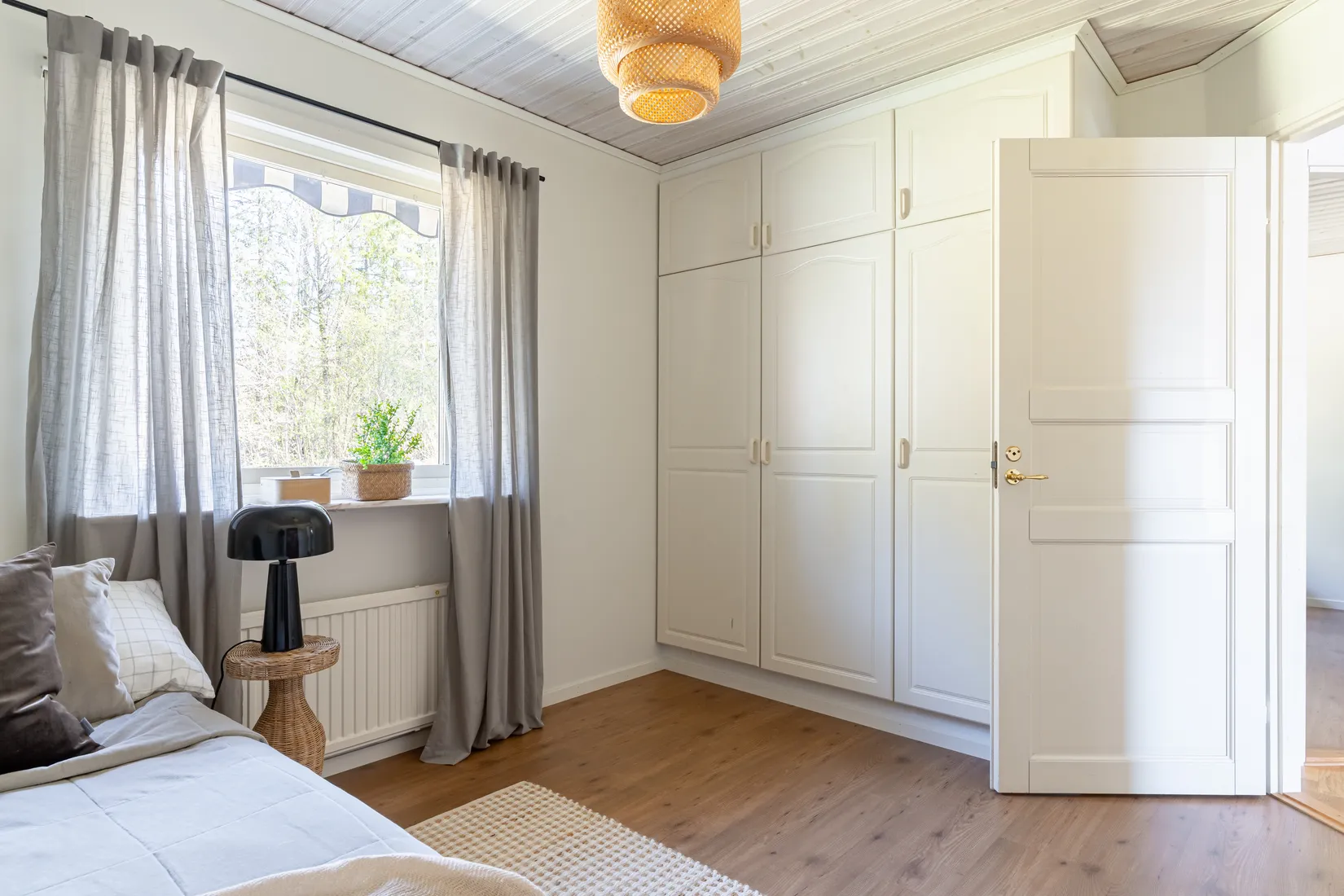 Villa, Holmtorpsvägen 31, Mälarbaden, Eskilstuna