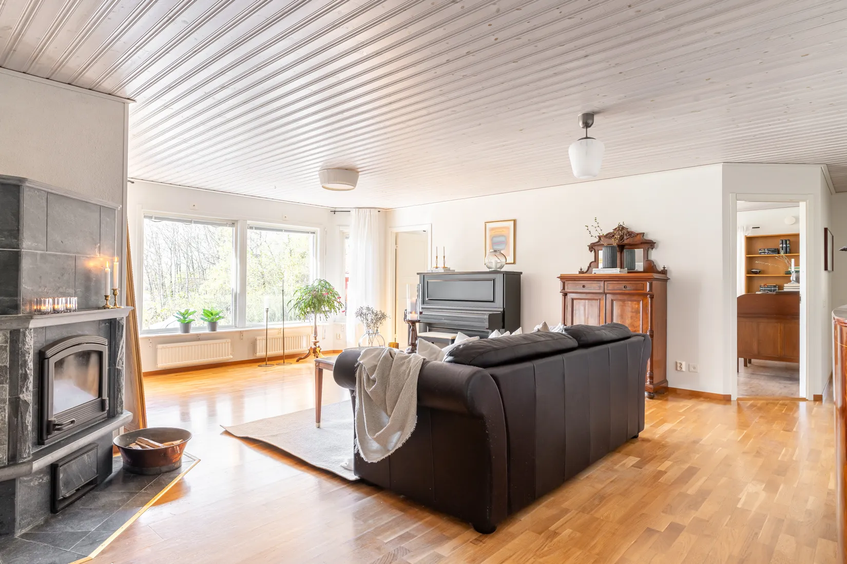 Villa, Holmtorpsvägen 31, Mälarbaden, Eskilstuna
