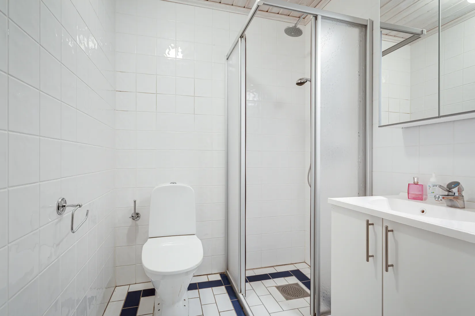 Villa, Stenolles backe 11, Ingarö - Fågelvikshöjden, Värmdö