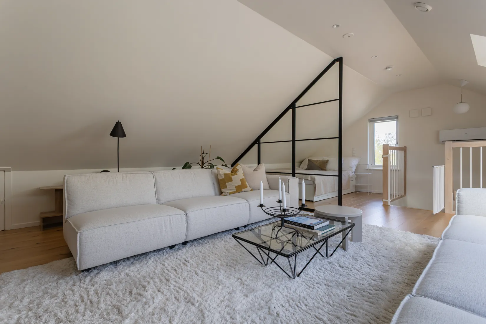 Bostadsrätt, Radhus, Hövdingevägen 67, Väsjön, Sollentuna