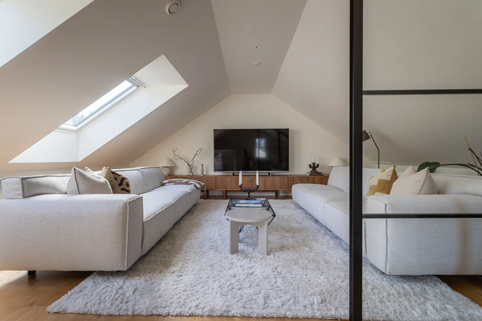 Bostadsrätt, Radhus, Hövdingevägen 67, Väsjön, Sollentuna