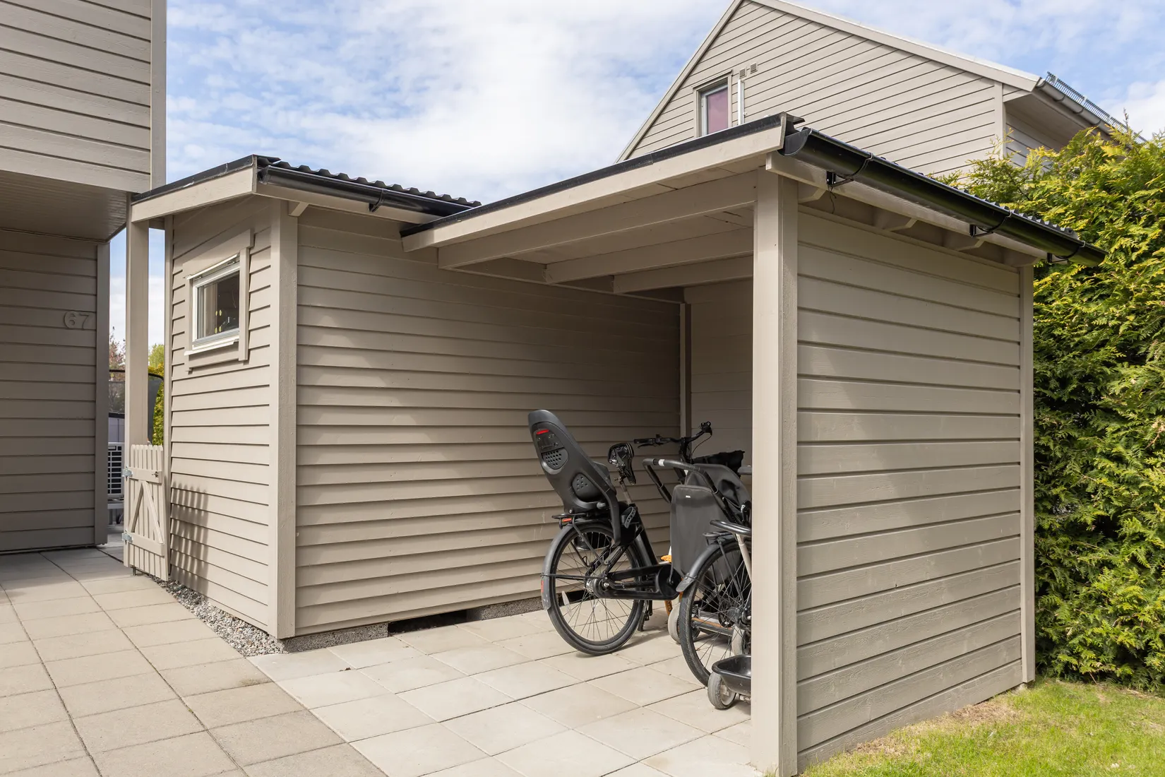 Bostadsrätt, Radhus, Hövdingevägen 67, Väsjön, Sollentuna