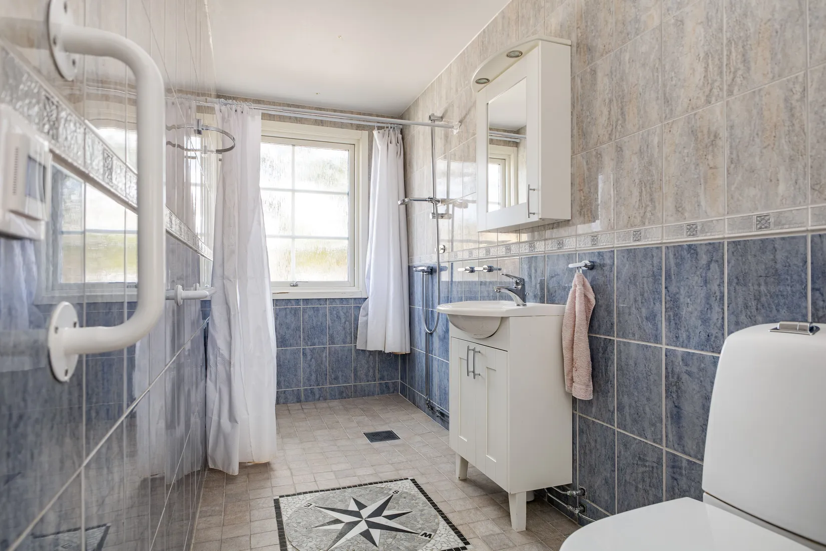 Villa, Radhus, Tallörtsgatan 42, Munksundet, Enköping