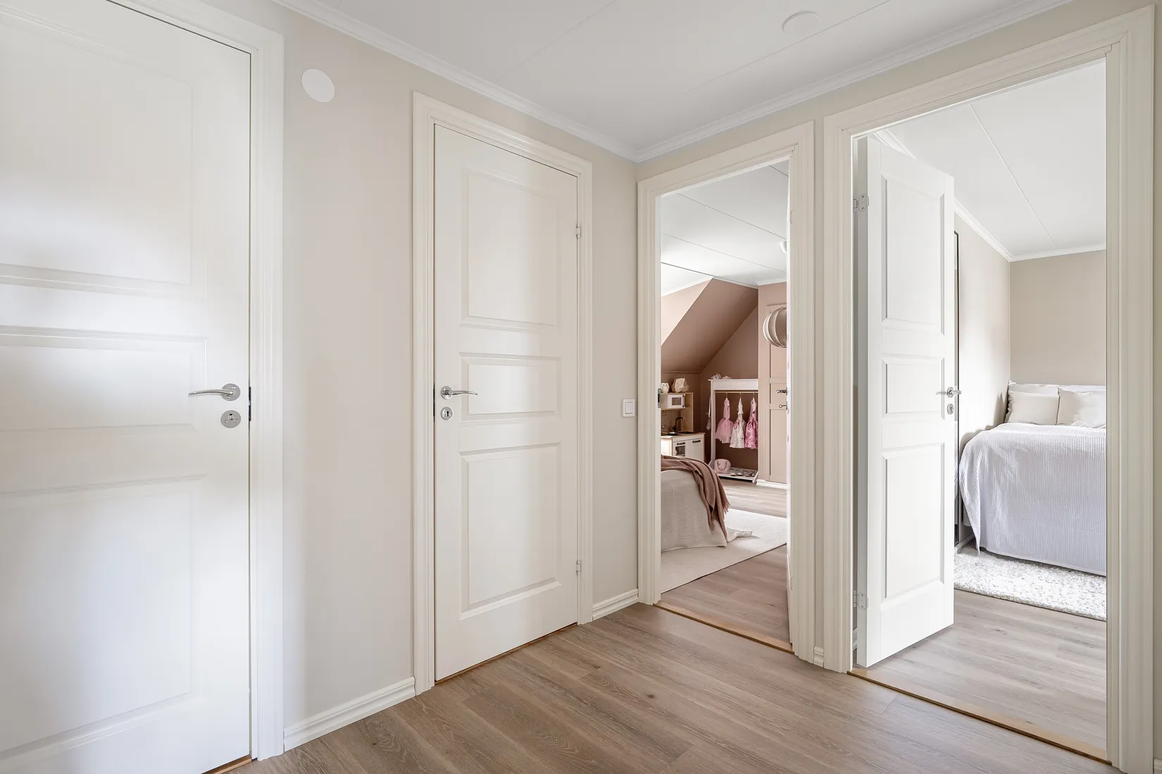 Radhus, Slöjmolnsvägen 5, Storvreta, Uppsala