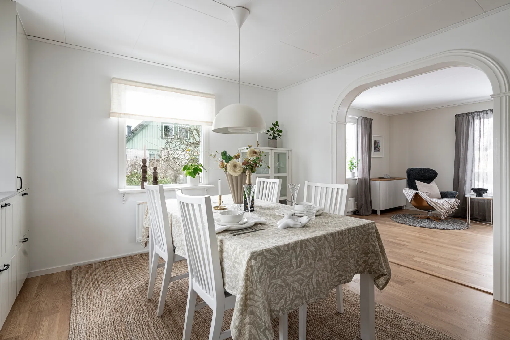 Villa, Stensbovägen 11, Dingtuna, Västerås