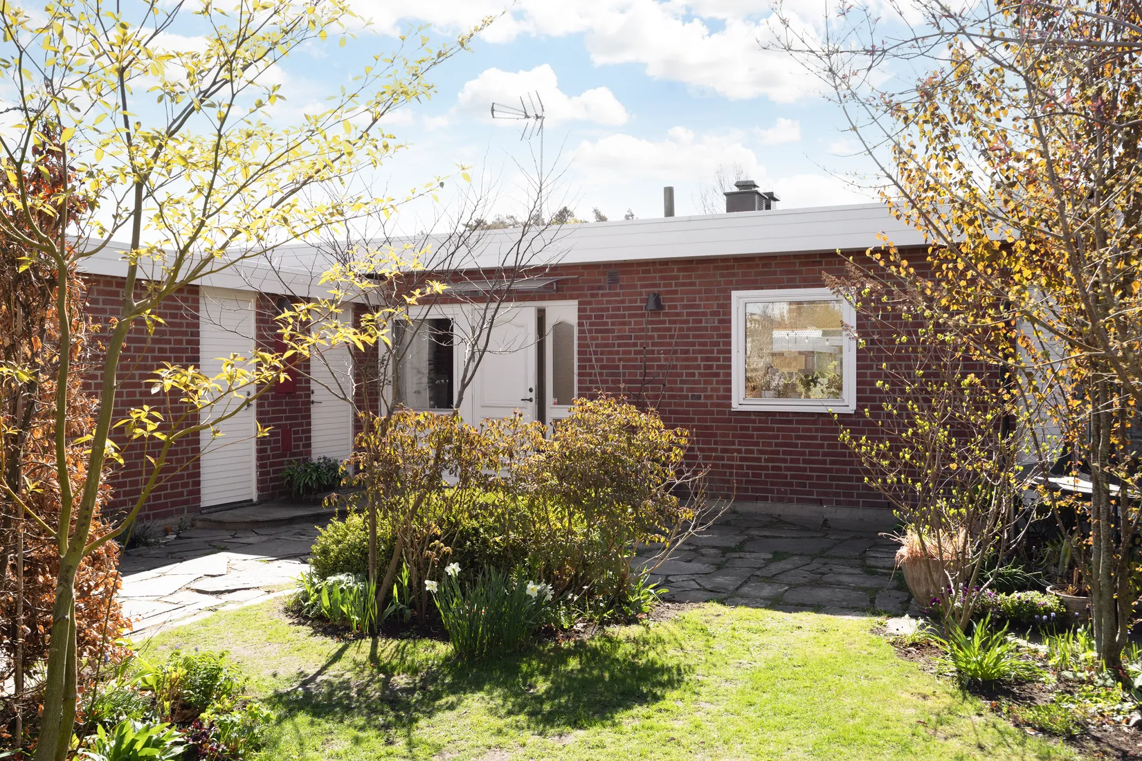 Villa, Radhus, Lövviksvägen 11, Hovås, Göteborg