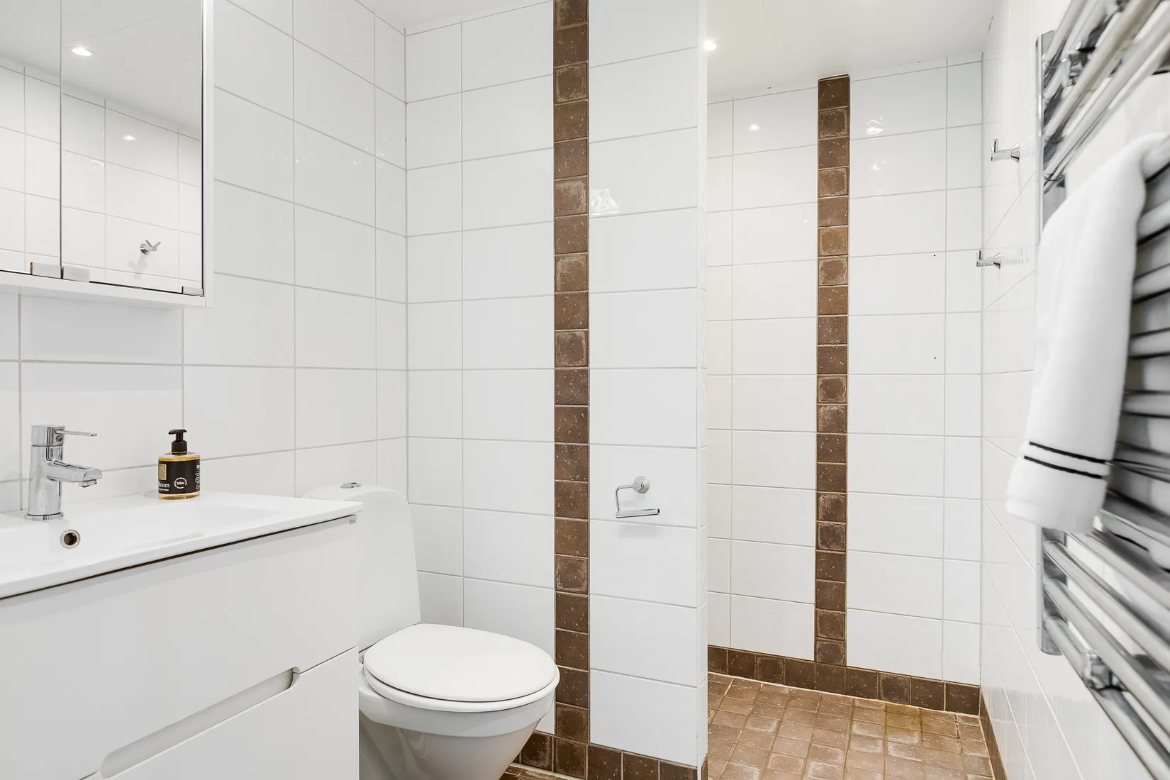 Radhus, Banvägen 100, Burlöv