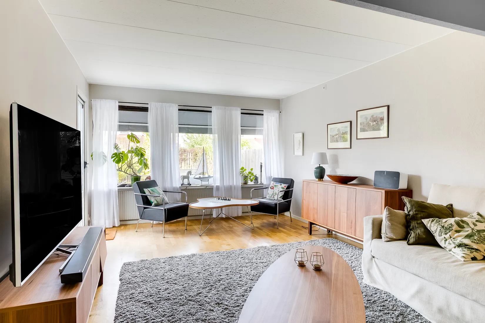 Radhus, Banvägen 100, Burlöv