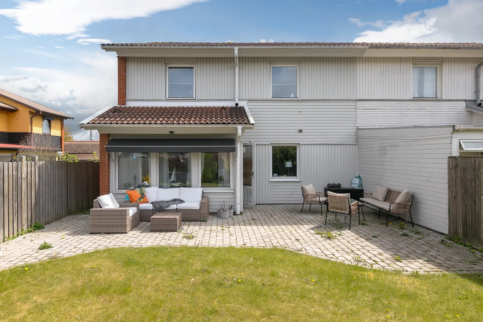 Radhus, Banvägen 100, Burlöv